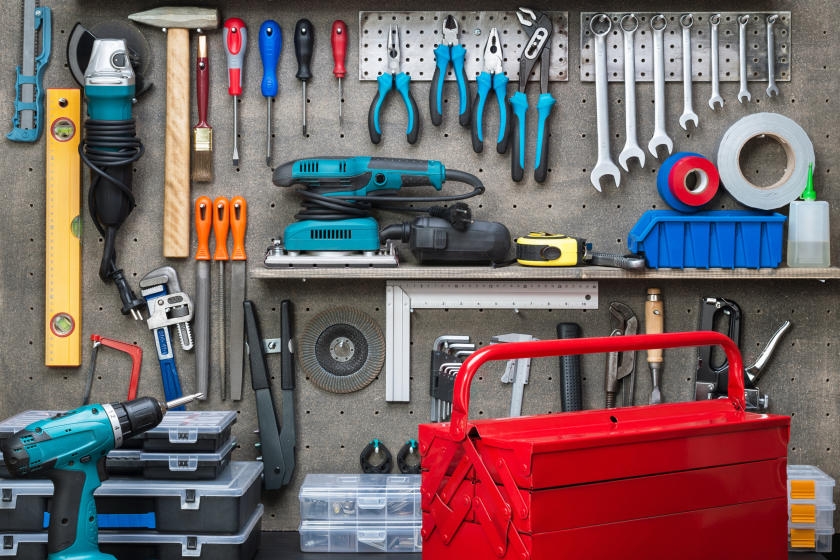workshop-tools-table-board-840x560-75